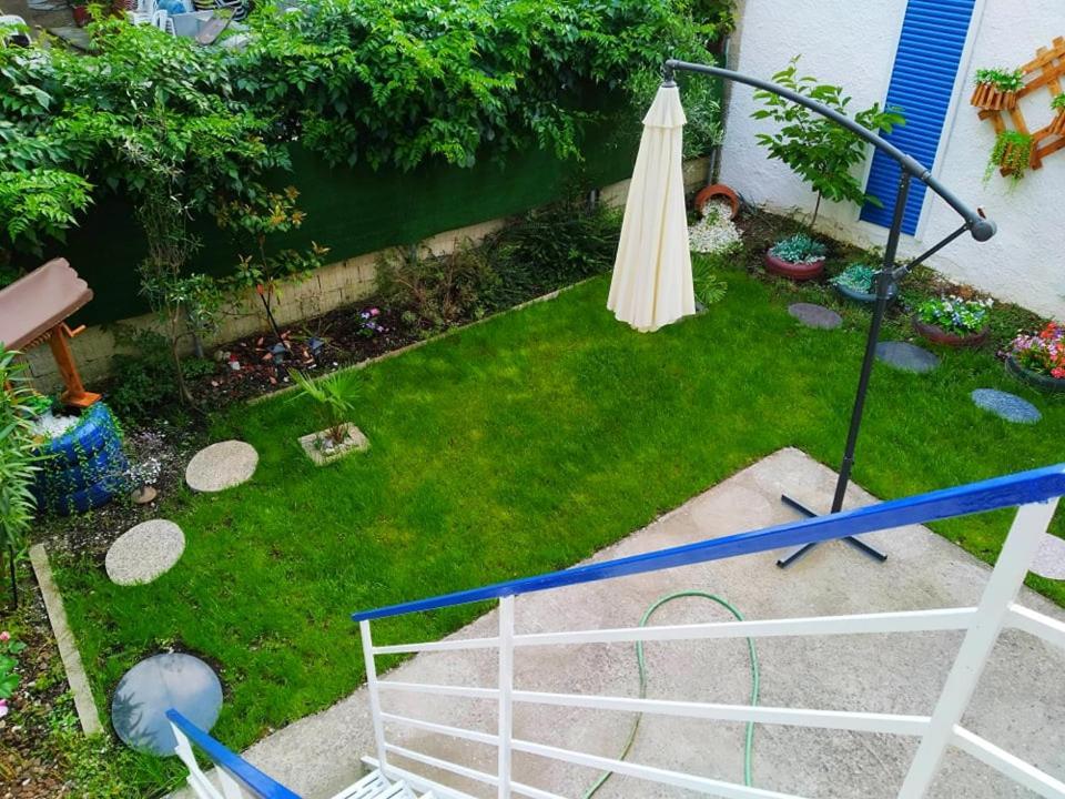 דירות Paralía George'S House מראה חיצוני תמונה