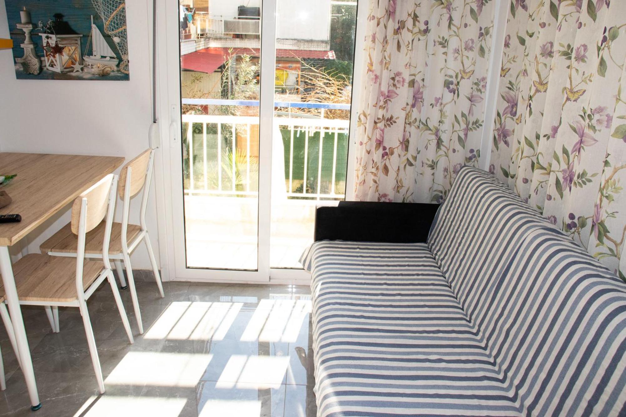 דירות Paralía George'S House מראה חיצוני תמונה